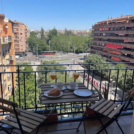 Luxury Close To Everything Apartment